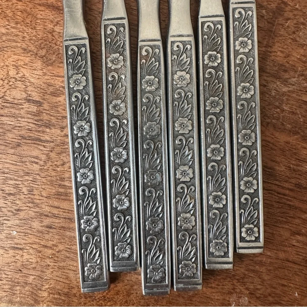 Stainless Knife Set Floral Design Flatware Butter Knives Vintage Kitchen MCM